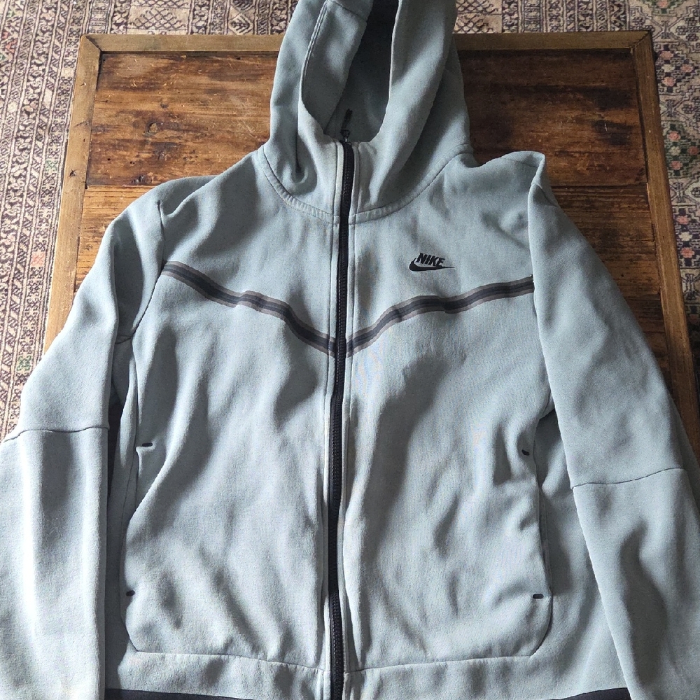 Nike Tech Light Gray Full-Zip Hoodie Med